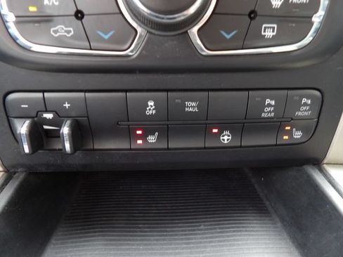 Used 2015 RAM 1500 Outdoorsman AWD/4WD image 34