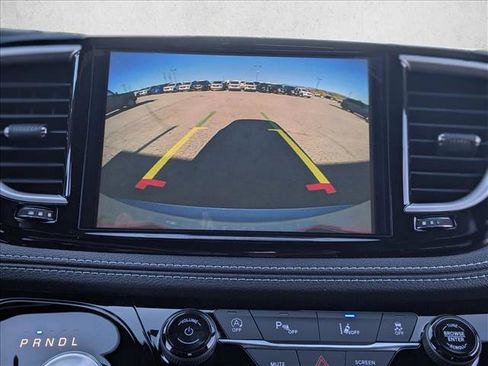 New 2026 Chrysler Pacifica Select image 13