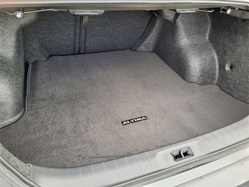Certified 2025 Nissan Altima 2.5 S image 9