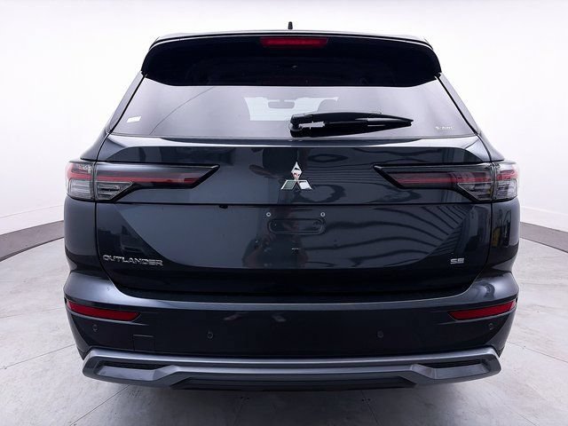 Used 2026 Mitsubishi Outlander SE AWD/4WD image 5
