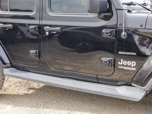 Certified 2018 Jeep Wrangler Unlimited Sahara w/ LED Lighting Group image 10