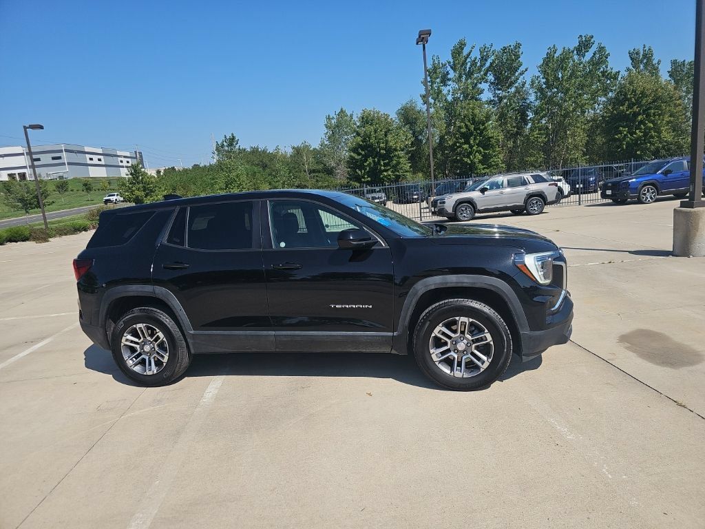 Used 2026 GMC Terrain Elevation AWD/4WD image 4