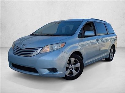 Used 2015 Toyota Sienna LE