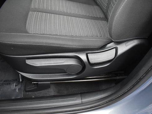 Used 2025 Kia Sorento LX image 11