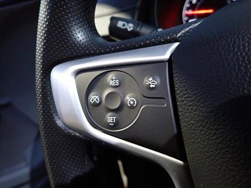 Used 2022 GMC Terrain SLE image 14