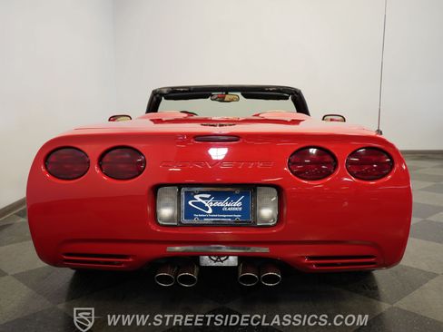 Used 1999 Chevrolet Corvette Convertible w/ Memory Pkg RWD image 11
