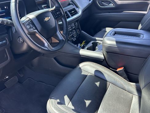 Used 2023 Chevrolet Tahoe High Country AWD/4WD image 12