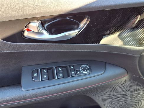 Used 2023 Kia Forte GT image 13