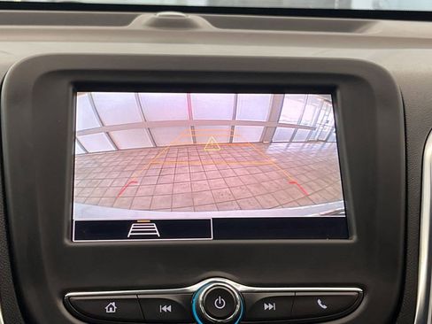 Used 2023 Chevrolet Equinox LS w/ LS Convenience Package image 21