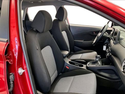 Used 2023 Hyundai Kona SE image 7