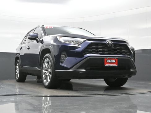 Used 2020 Toyota RAV4 XLE Premium FWD image 26
