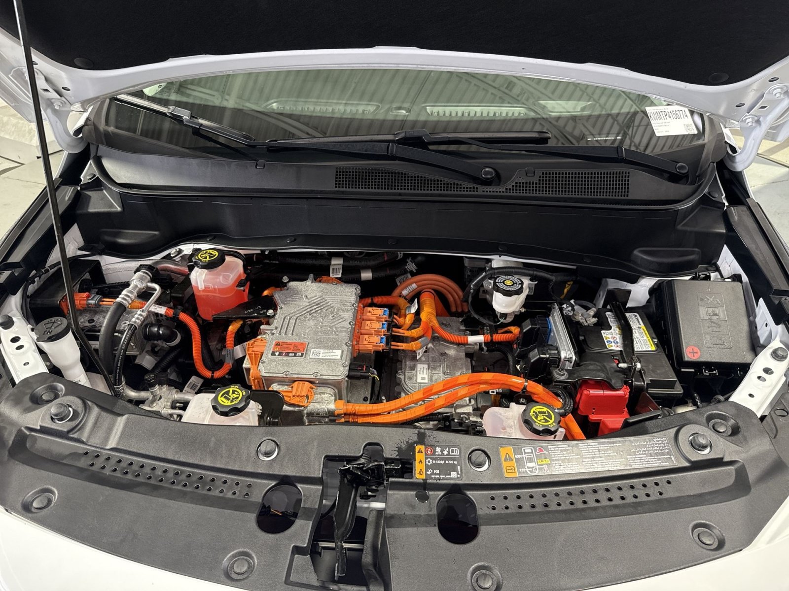 Used 2023 Chevrolet Bolt EUV LT w/ Comfort Package FWD image 28