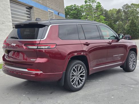 New 2026 Jeep Grand Cherokee L Summit AWD/4WD image 7