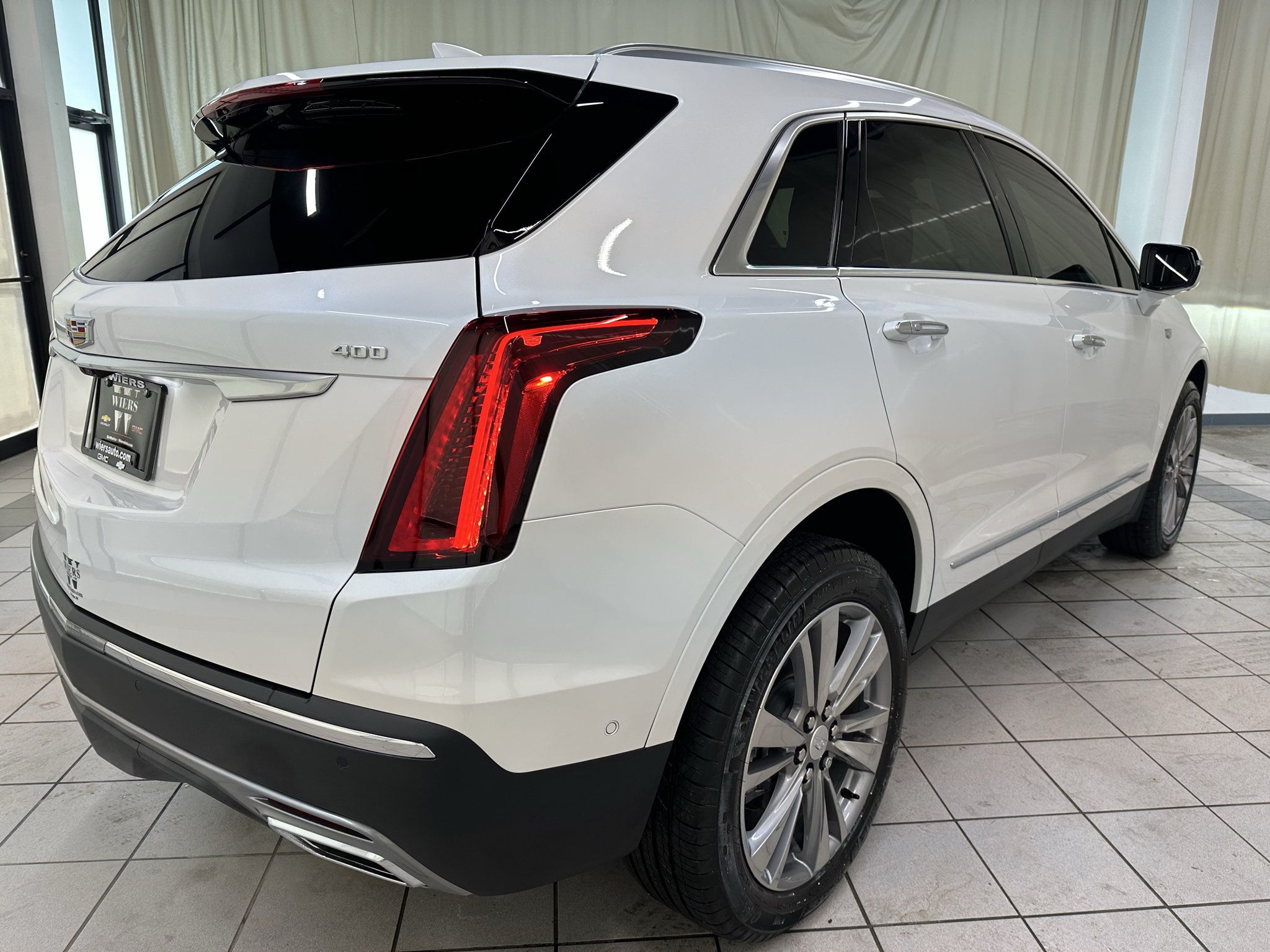 Used 2026 Cadillac XT5 Premium Luxury w/ Driver Assist Package AWD/4WD image 5