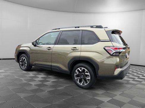 Used 2026 Subaru Forester Premium AWD/4WD image 5