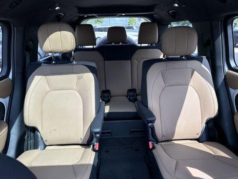 New 2025 Land Rover Defender 130 V8 image 31