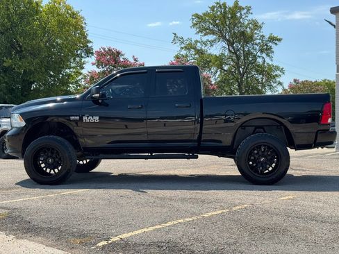 Used 2013 RAM 1500 Express RWD image 3