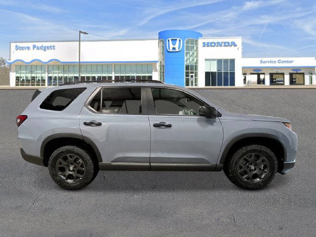 New 2026 Honda Pilot TrailSport image 7