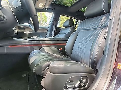 Used 2023 Genesis G90 3.5T AWD/4WD image 7