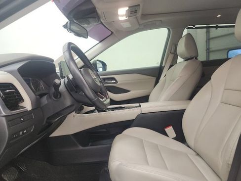 Used 2023 Nissan Rogue SL w/ SL Premium Package FWD image 15