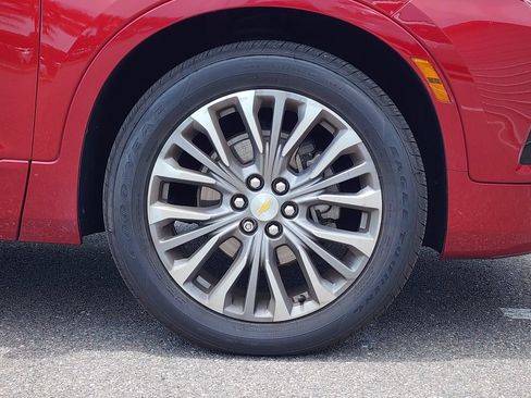 Used 2019 Chevrolet Blazer Premier w/ Driver Confidence II Package FWD image 13