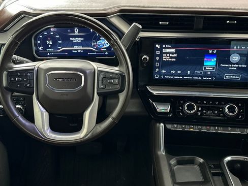 Used 2024 GMC Sierra 3500 Denali w/ Denali Reserve Package image 15