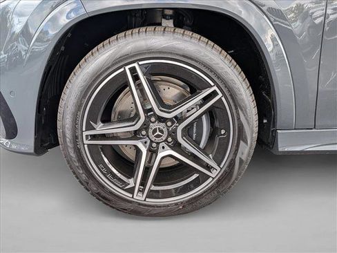 New 2026 Mercedes-Benz GLS 450 4MATIC image 10