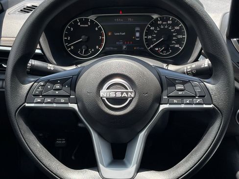 Used 2025 Nissan Altima 2.5 SV w/ SV Special Edition Package FWD image 12