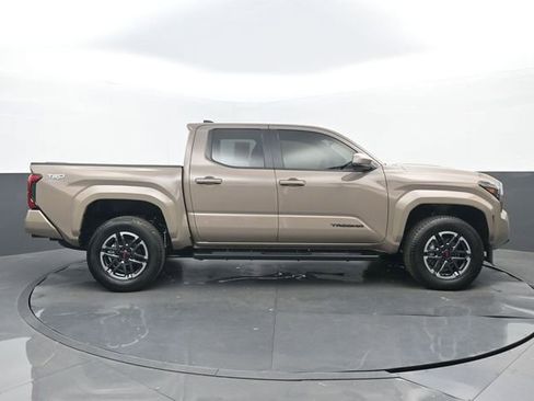 Used 2026 Toyota Tacoma TRD Sport RWD image 2