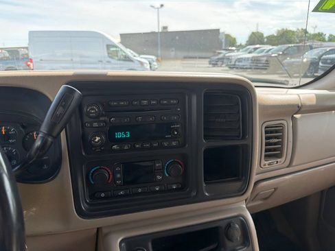 Used 2004 Chevrolet Silverado 2500 LT AWD/4WD image 19