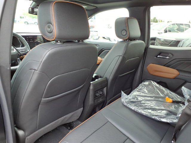 New 2026 GMC Canyon AT4 w/ Technology Plus Package AWD/4WD image 16
