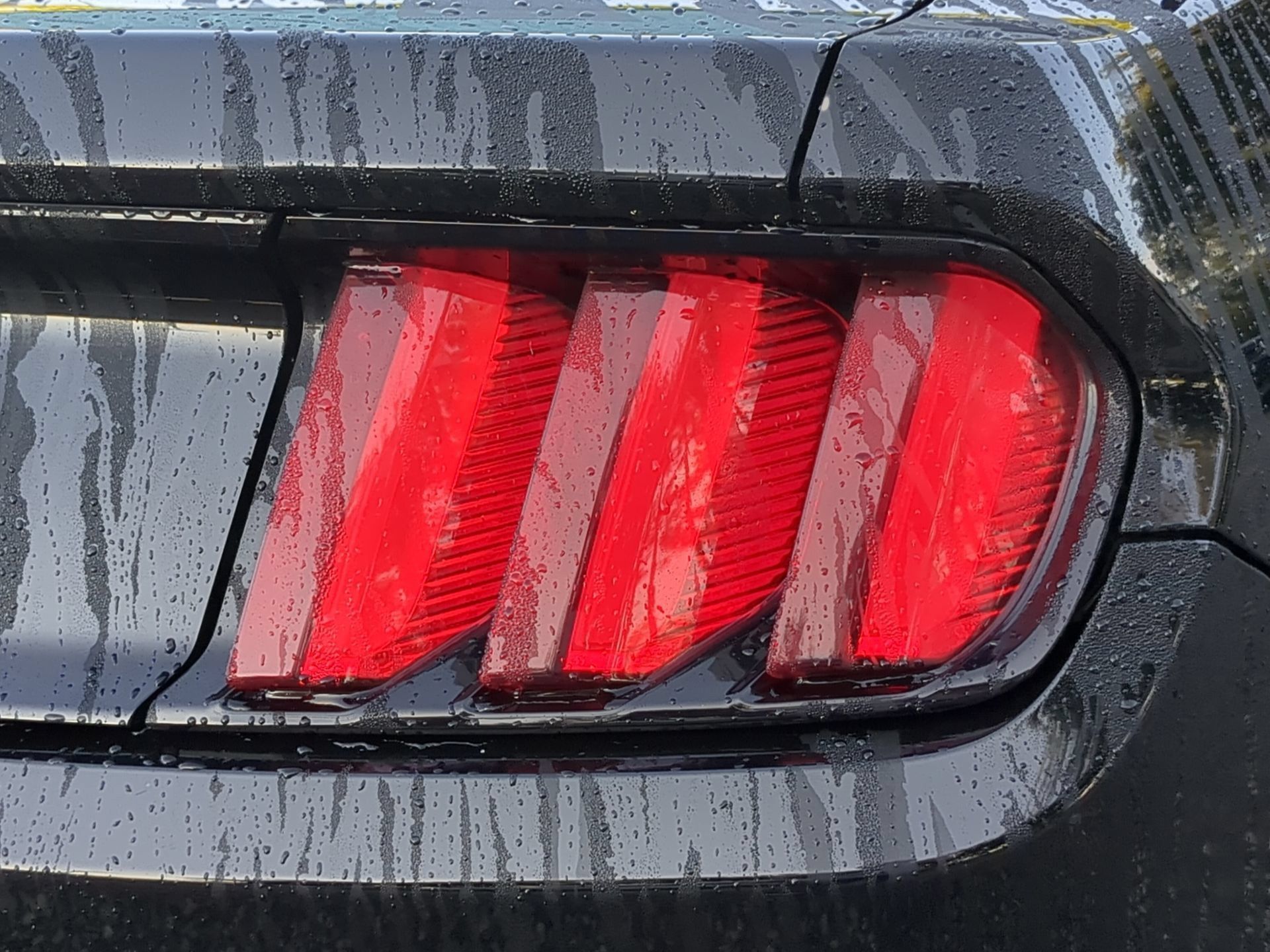 Used 2016 Ford Mustang Convertible RWD image 45