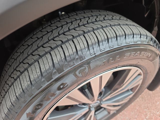 Used 2023 Nissan Rogue SV AWD/4WD image 21