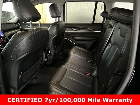 Used 2022 Jeep Grand Cherokee Limited w/ Luxury Tech Group II image 13