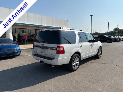 Used 2017 Ford Expedition Limited w/ Equipment Group 301A RWD image 3