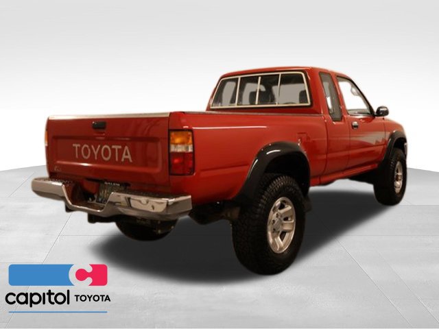 Used 1992 Toyota Pickup Deluxe AWD/4WD image 2