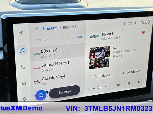 Used 2024 Toyota Tacoma TRD Off-Road image 30