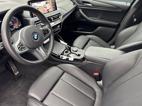 Used 2024 BMW X4 xDrive30i w/ Premium Package image 4