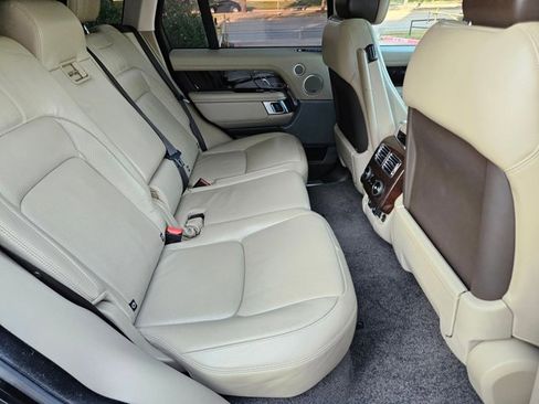 Used 2018 Land Rover Range Rover Supercharged image 20