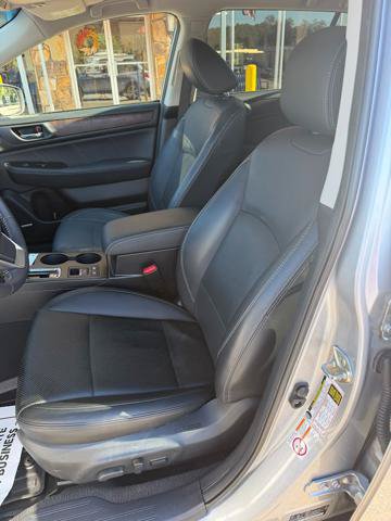 Used 2019 Subaru Outback 3.6R Limited w/ Popular Package #2 AWD/4WD image 12
