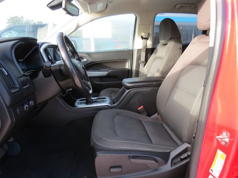 Used 2019 Chevrolet Colorado LT image 15