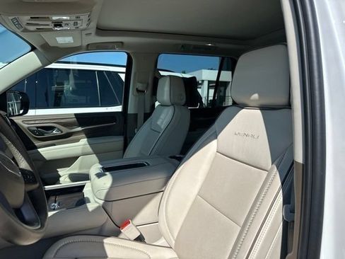 Certified 2024 GMC Yukon Denali w/ Advanced Technology Package AWD/4WD image 33