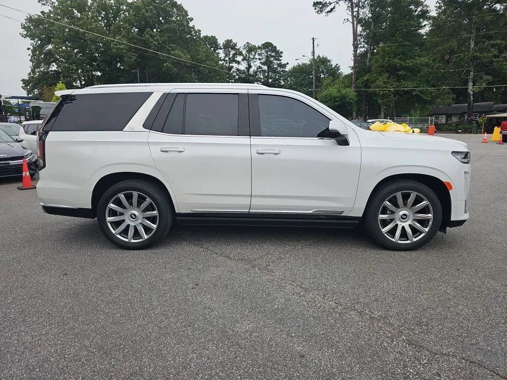 Used 2021 Cadillac Escalade Premium Luxury Platinum RWD image 11