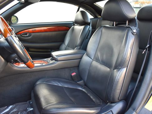 Used 2007 Lexus SC 430 Convertible RWD image 15