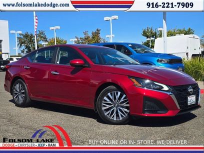 Used 2023 Nissan Altima 2.5 SV