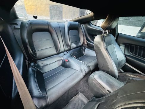 Used 2020 Ford Mustang Premium image 17