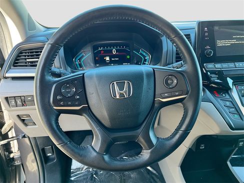Used 2022 Honda Odyssey EX-L image 11