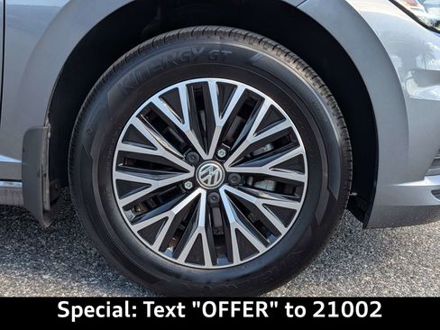 Used 2021 Volkswagen Jetta SE FWD image 13