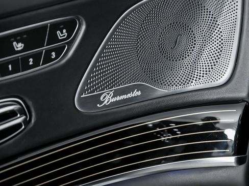 Used 2017 Mercedes-Benz Maybach S 550 4MATIC image 20