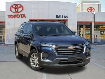 Used 2022 Chevrolet Traverse LT